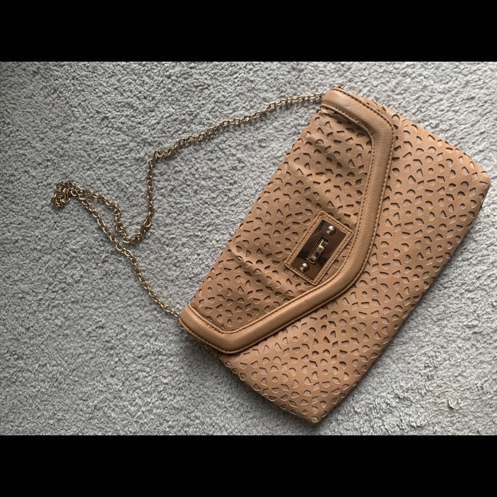 Aldo Clutch